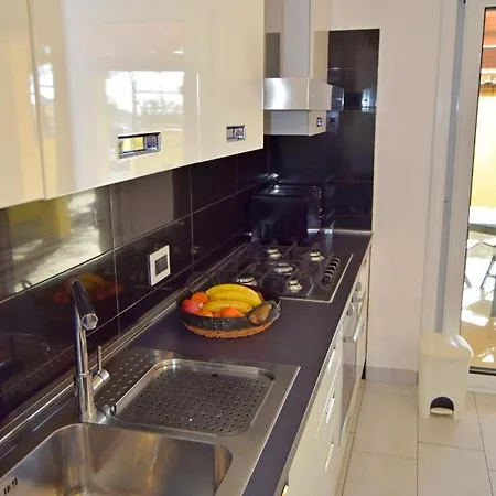 Apartment Casa Gabriella By La Via Del Mare Viaggi E Vacanze